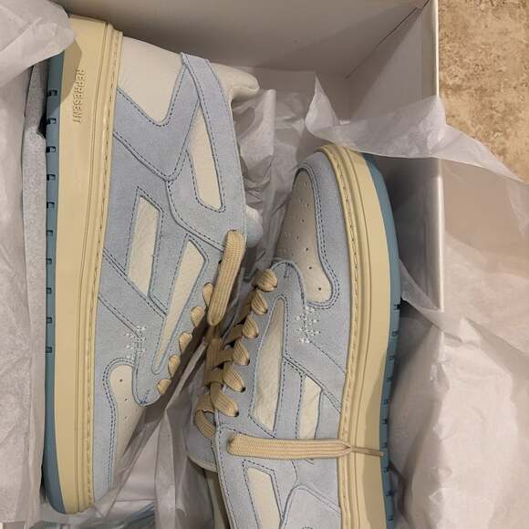 REPRESENT Reptor Low-top Sneakers in Powder Blue - Picture 2 of 10